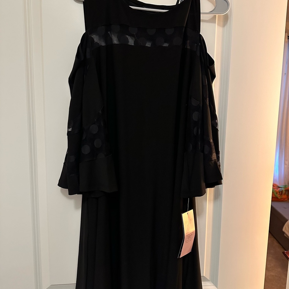 Black A-line Cold Shoulder Cocktail Dress